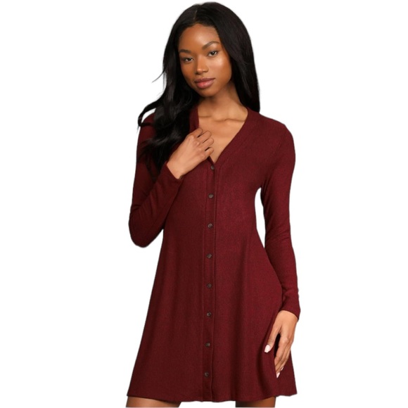 NWT Lulu's SWEET COMFORT BURGUNDY BUTTON-FRONT SWEATER DRESS Ruby Red XS - Picture 3 of 9